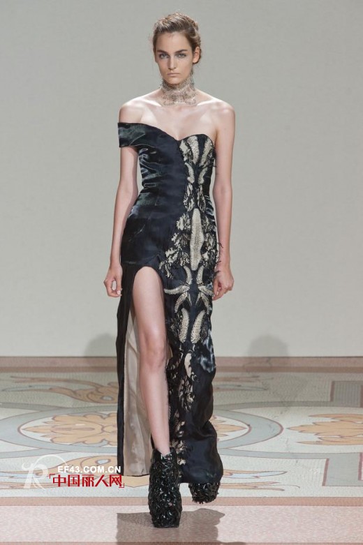 Iris van Herpen  2013秋冬女装会呼吸的美