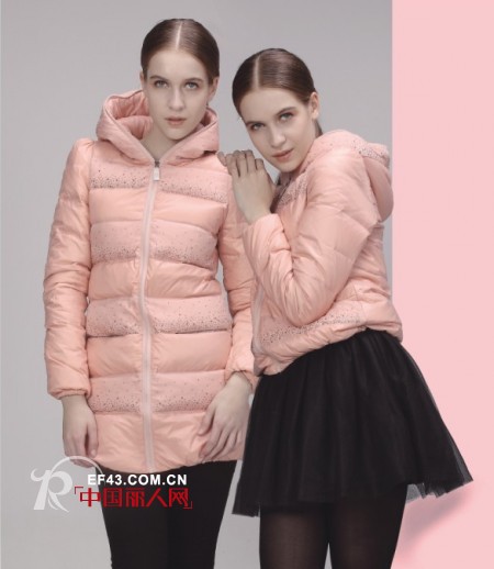 冬天穿粉色的外套好看吗 粉色外套怎么搭配