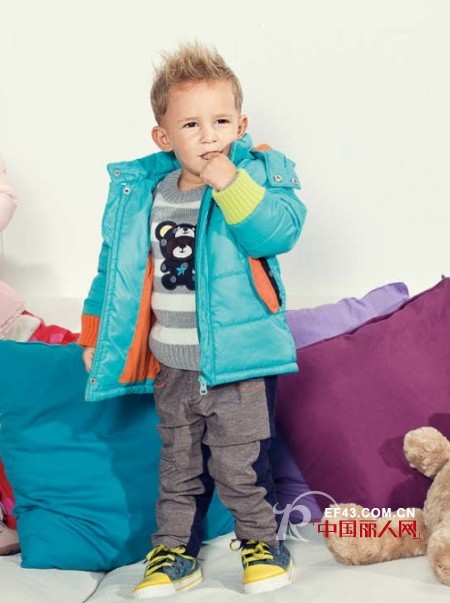 宝宝服装怎么搭配 宝宝冬季适合什么样的款式