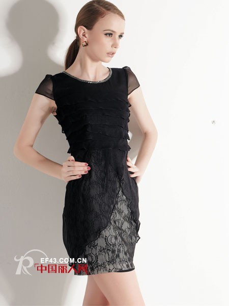 卡特丽女装2013春夏新款 黑色蕾丝性感出镜