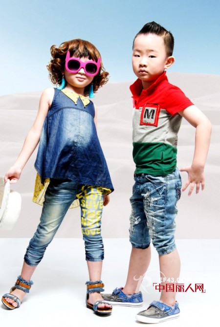 "中阁娃娃"-----中国孩子健康快乐的时装！