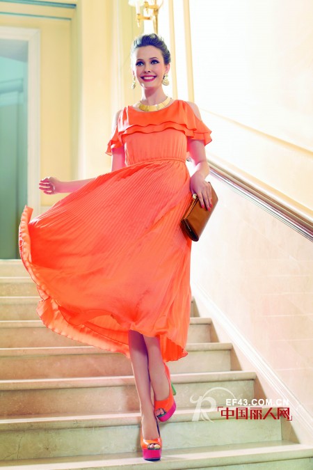 伊莎贝尔.阿珈尼女装品牌2013年春夏款打造完美、自信女性