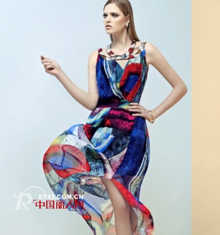印花元素打造多彩女装 CARMEN卡蔓2013新品上市
