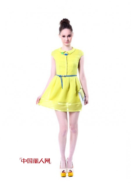 洛可可女装2013夏季爆款 艺术感连衣裙变身“小洋妞”