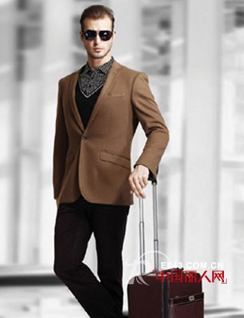迪柯顿品牌男装 展示成熟男士的时尚着衣品位