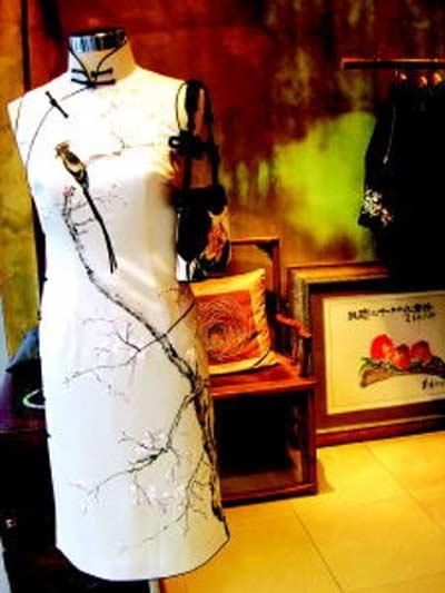 北京哪里有卖旗袍的？百年旗袍定制店推荐