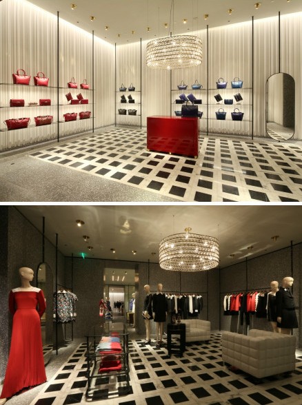 Valentino 上海门店新开业 奢华橱窗让人不仅赞叹