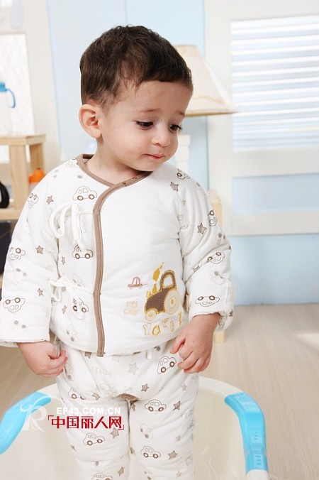 雅培有机棉婴童服 给宝宝最大程度的呵护