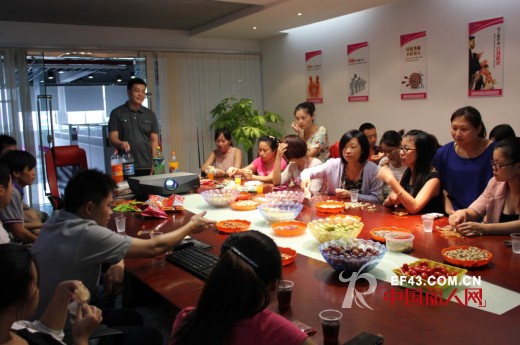 2013年康璐妮公司举办员工中秋家庭欢乐会