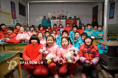 新年新衣：ABC KIDS百万爱心棉衣捐赠新疆、甘肃、四川