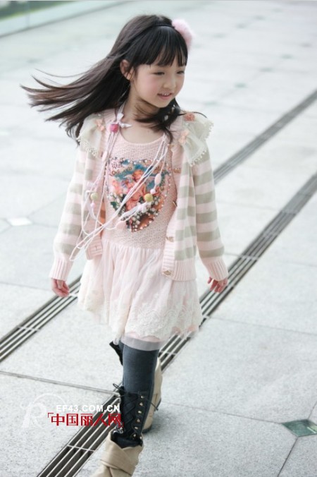 哪个童装品牌服装比较可爱 什么图案的童装比较流行