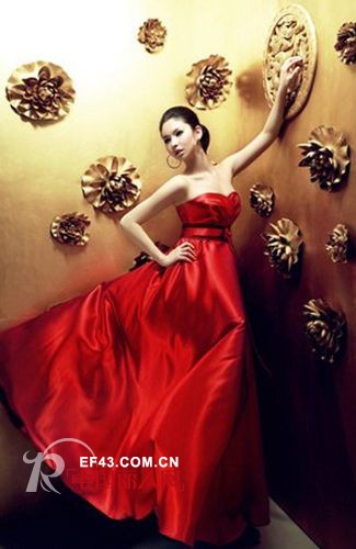 红色婚纱礼服 中式红色婚礼