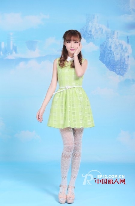 2014春夏流行青绿色 无袖连衣裙打造江南女人味