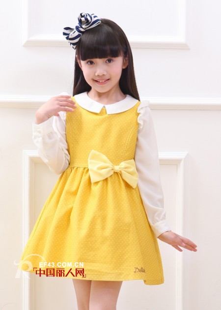 黄色连衣裙配什么颜色 小女孩连衣裙适合什么样的