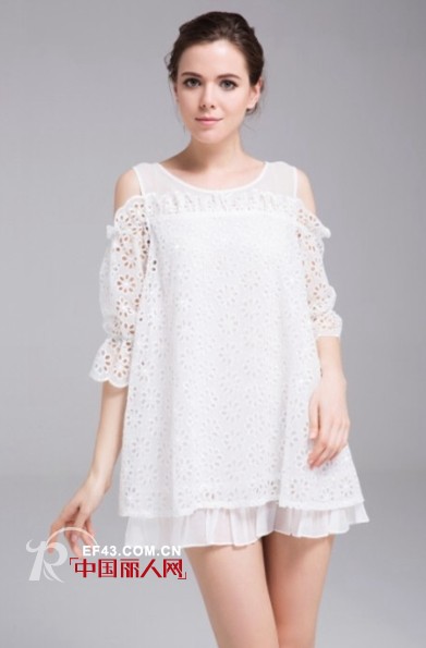 夏天穿什么方便又有女人味 白色连衣裙夏天穿好吗