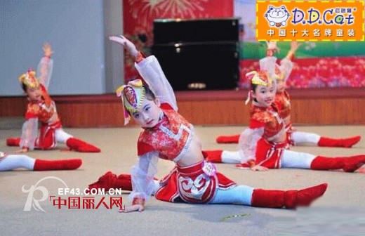 叮当猫冠名第21届香港世界青少年舞蹈大赛,拉开叮当猫艺术节第一幕