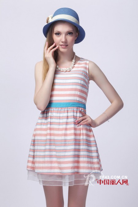 条纹显瘦连衣裙　夏季新款无袖条纹连衣裙
