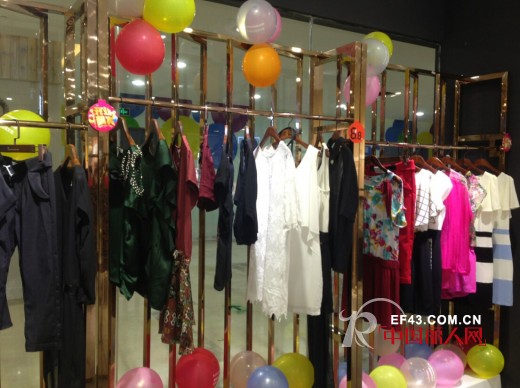 南京澳林广场完美组合品牌女装店6.20日隆重开业