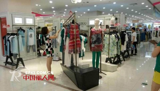 热烈庆祝siego西蔻女装上海宝山万达店6月19日正式开业！