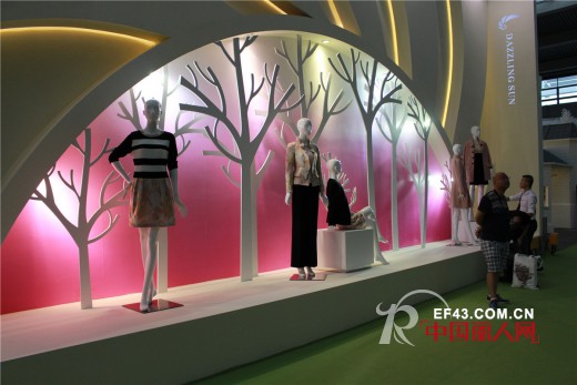 DAZZLING SUN2014深圳展展馆设计 打造成熟女人的精致生活