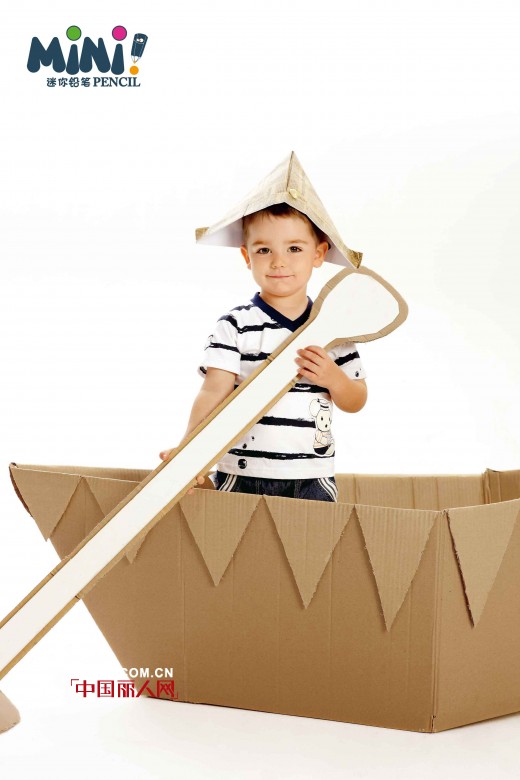 纸箱制作帆船 夏季男童服装搭配