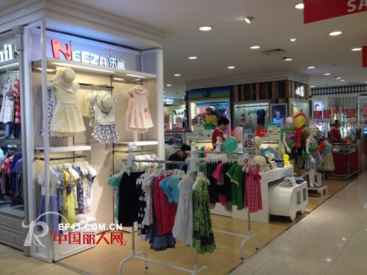 NEEZA乐鲨童装进驻上海 时尚风潮开启品牌新纪元