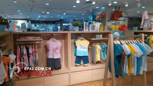 热烈祝贺广州新光百货欣薇尔专卖店于8月18日隆重开业