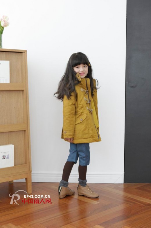 韩国童装品牌G-Brand金尚2014秋冬新款上市 童装风衣款式搭配