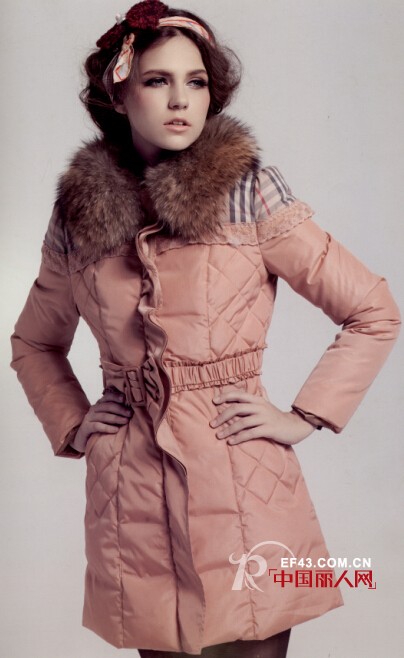 西子丝典2014冬季新款羽绒服系列上市 让你保暖时尚两不误