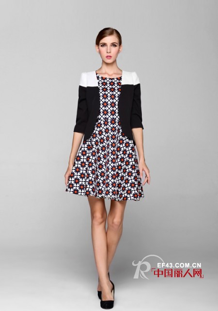 2014年最流行的数码印花连衣裙