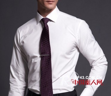 男式衬衫领类型与选择技巧