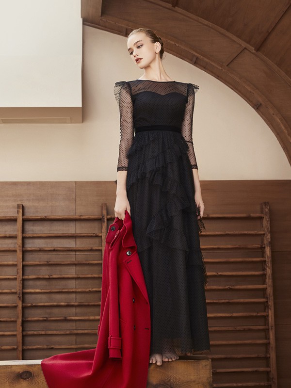佛尼亚品牌女装2023年春季新款黑色礼服裙