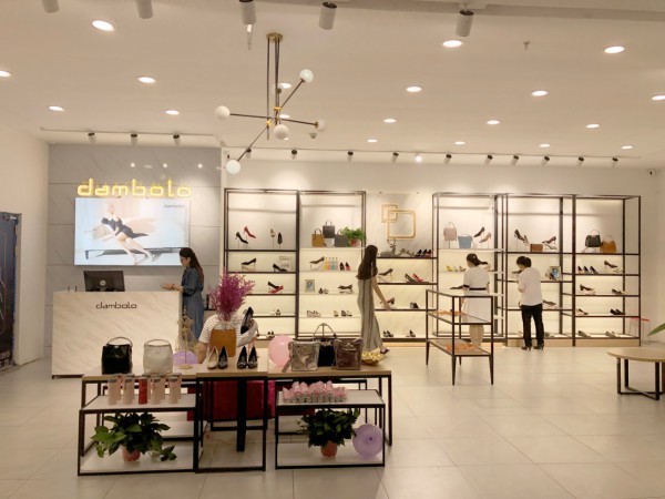 品牌丹比奴鞋包店遍布全国多个城市 它是如何用实力撬动千亿市场？