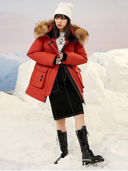 臻色调冬季新品外套已出炉 时尚与保暖 一样也不落下