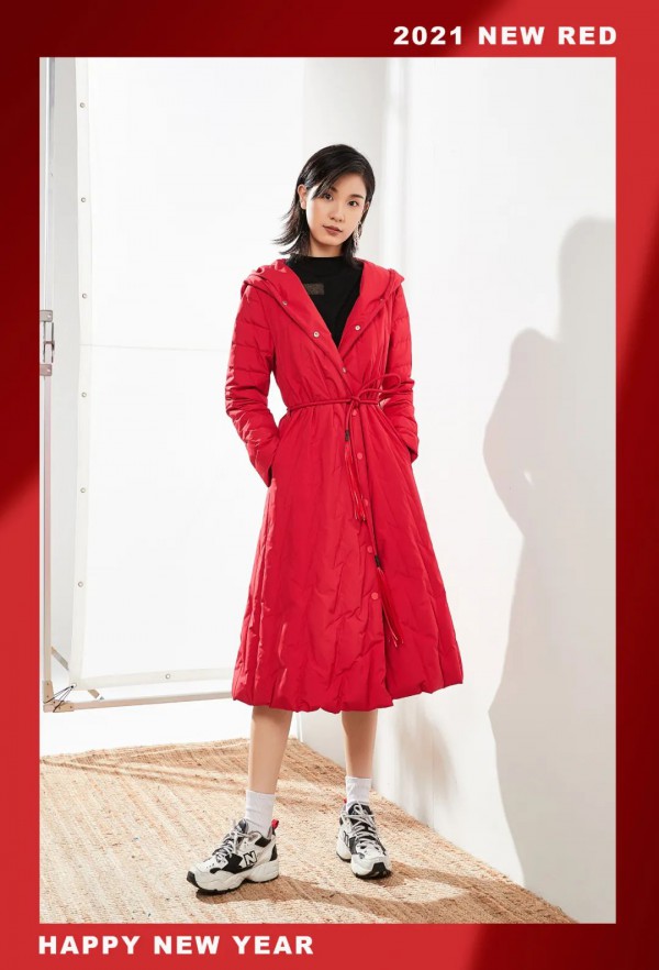 红色外套配什么衣服好看 朗黛国际新年红让您幸运新一年