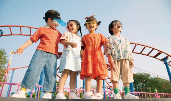 巴拉巴拉再度携手中国国际儿童时尚周 定义中国童装新风尚