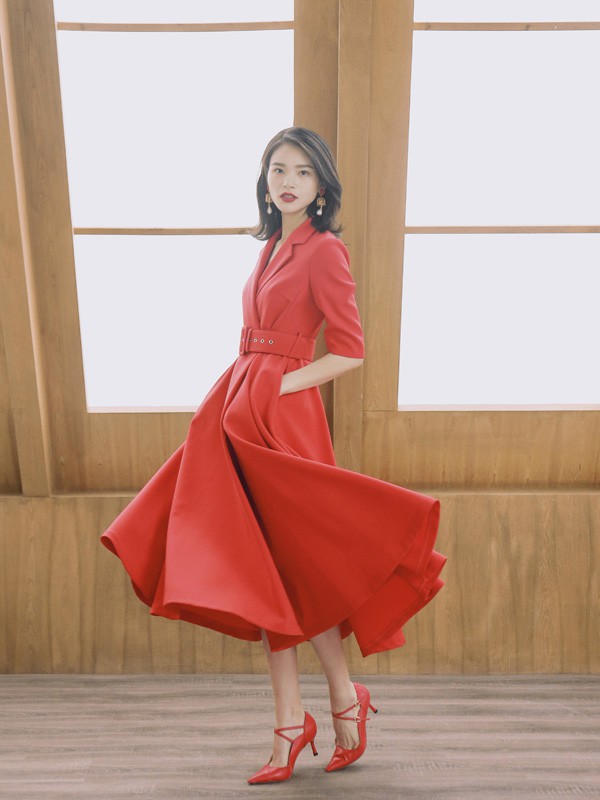 卡蔓教你红色连衣裙怎样穿出高级感？