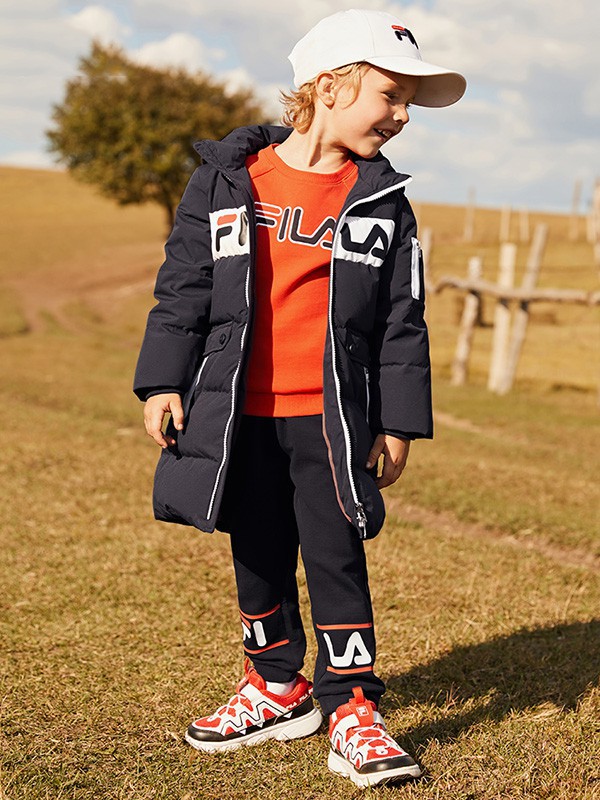 优质的童装品牌加盟在市场中更受欢迎—斐乐童装