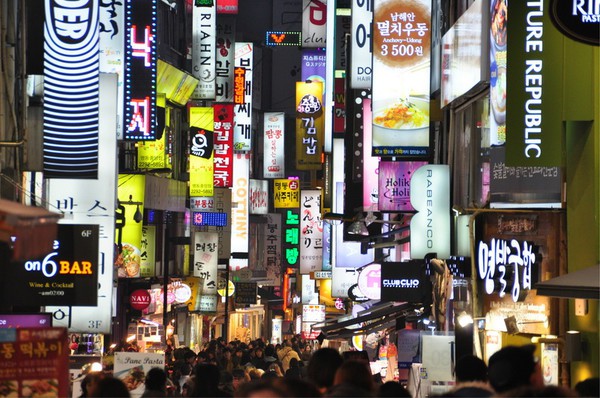 去年韩国进口奢侈箱包销售额达9.5亿元人民币