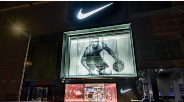 Nike推迟与Travis Scott合作发布 Parsons与其一年合约结束