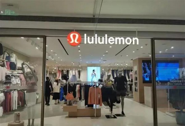 Lululemon第三季度开18家自营店