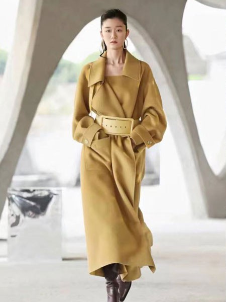 米皇羊绒羊衫毛衫品牌女装2023年秋季新款黄色大衣
