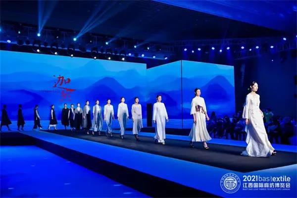 迦然品牌发布2022春夏系列作品——东方文心 X 迦然 FENYI SHOW20