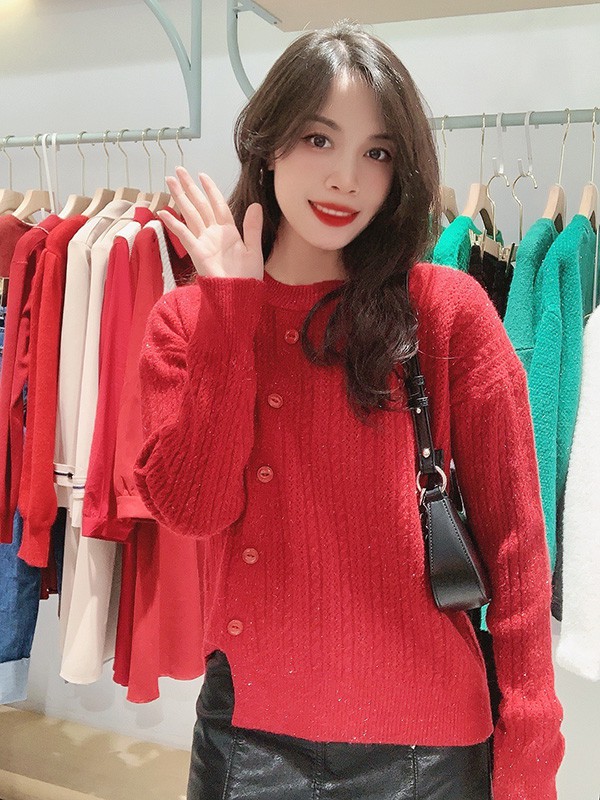 秋冬好看的红色毛衣要怎么选择适合自己的怎么搭配比较好