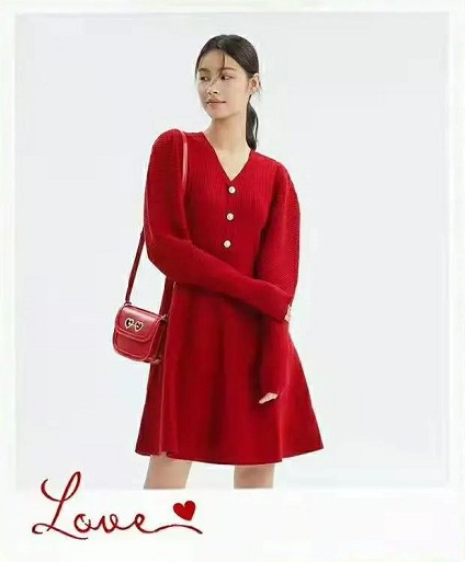 LWEST女装品牌初春新款红色毛衣连衣裙