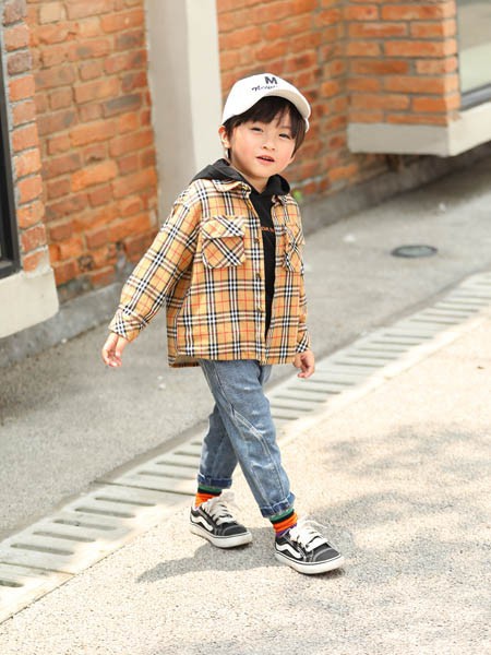 韩版童装怎么挑选  2-3岁的小孩子怎么挑选春节新衣