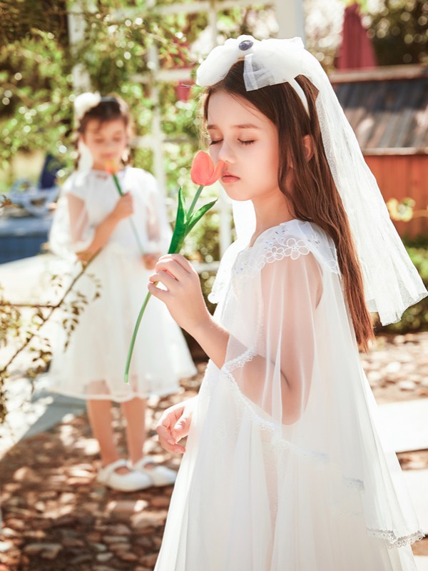 夏日一袭白色纱裙 满足孩子浪漫公主梦