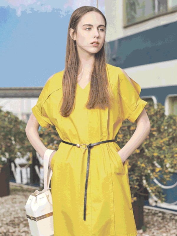 黄色连衣裙怎么挑选 什么款式更时尚