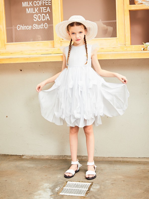 夏天值得给孩子入手的白色小裙子