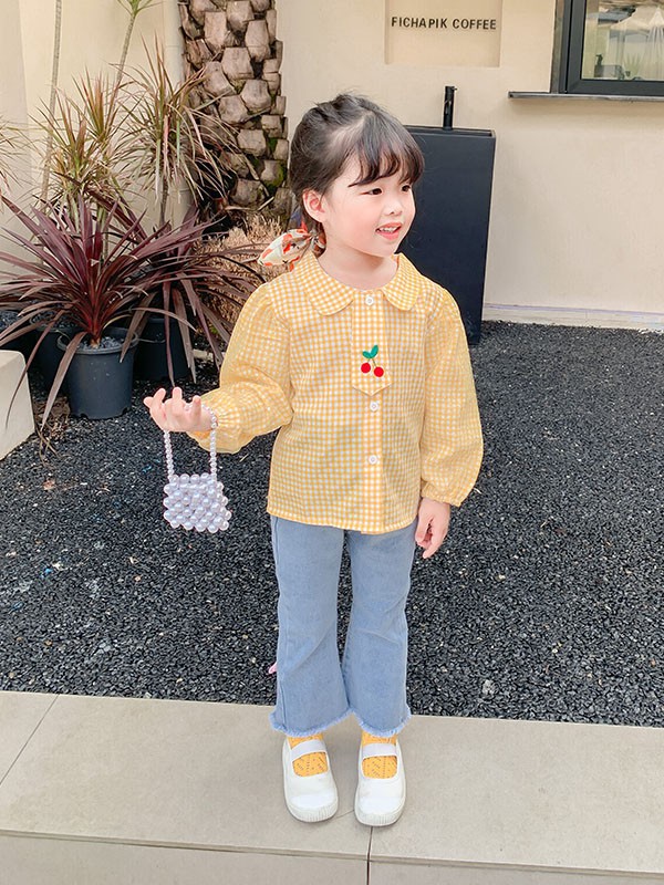 四歲小女孩穿什么更顯天真爛漫？黃色單品要如何搭配更亮眼?